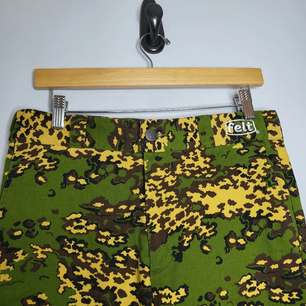 FELT - FOR EVERY LIVING THING Everyday Work Pants Green Yellow Camo 32x29 $95